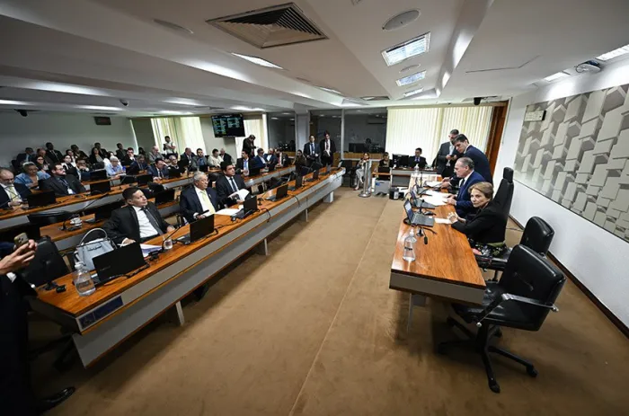 Educação Financeira nas Escolas: Proposta Aprovada pela CAE