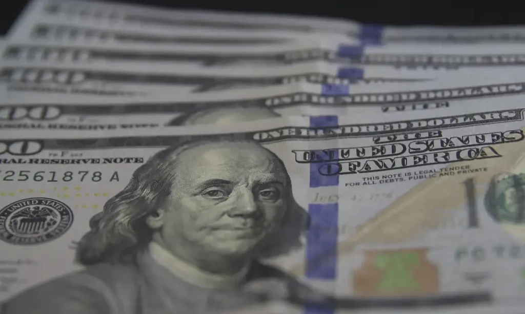 Inflação nos EUA Atinge Níveis Alarmantes e Afeta a Economia Global