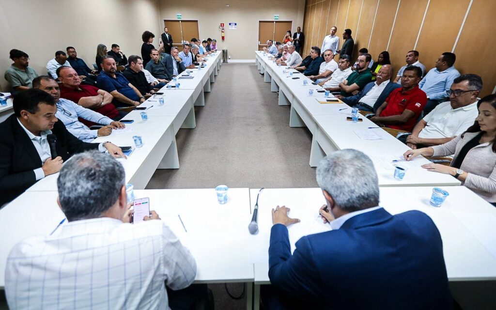 Jerônimo Rodrigues Fortalece Apoio na Bahia com Mais de 350 Prefeitos
