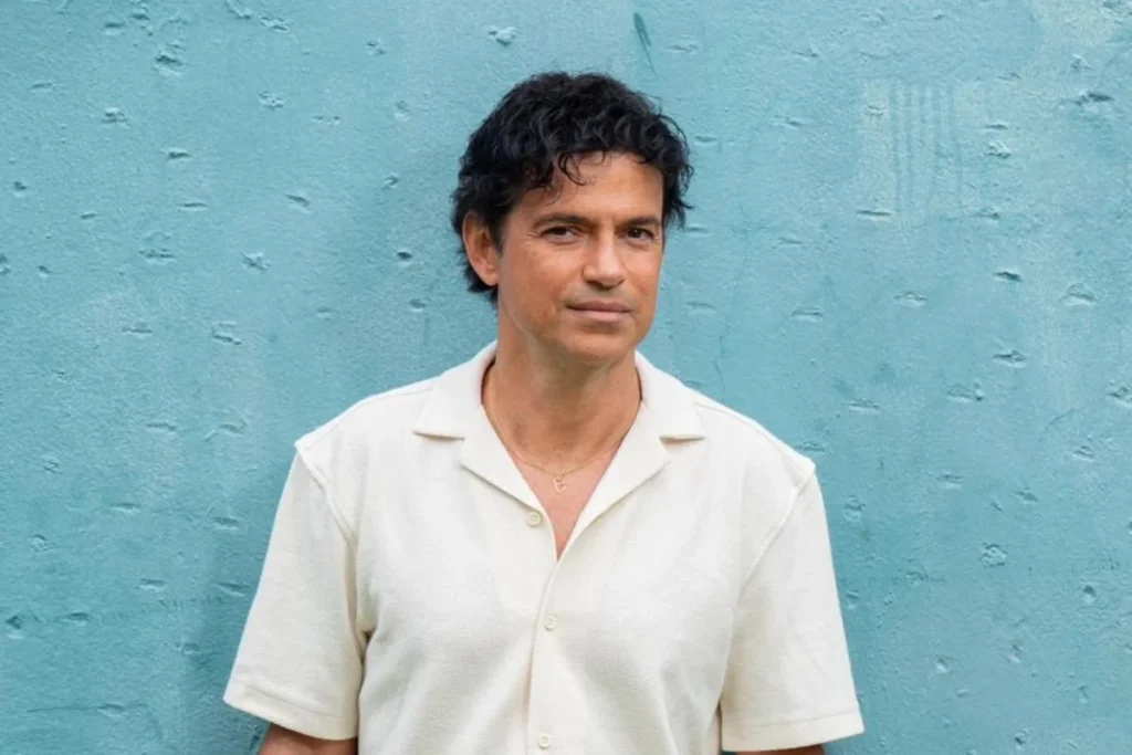 Jorge Vercillo Brilha em Noite Solidária do Martagão Gesteira na Bahia