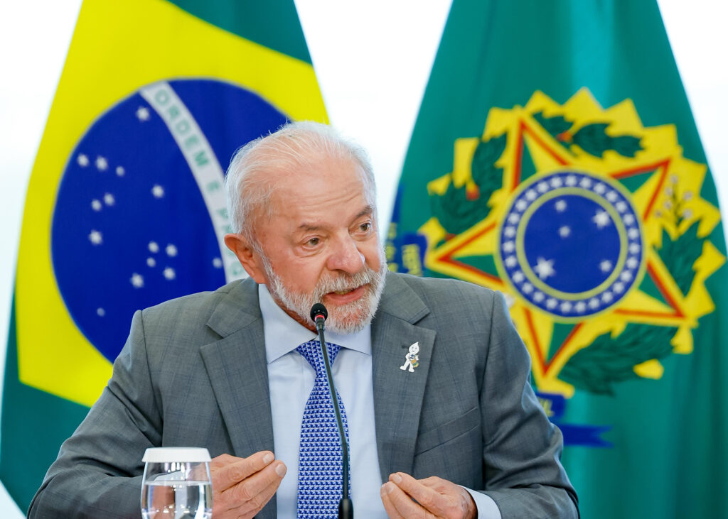 Lula Sanciona Lei que Institui Dia de Homenagem às Vítimas da Covid-19