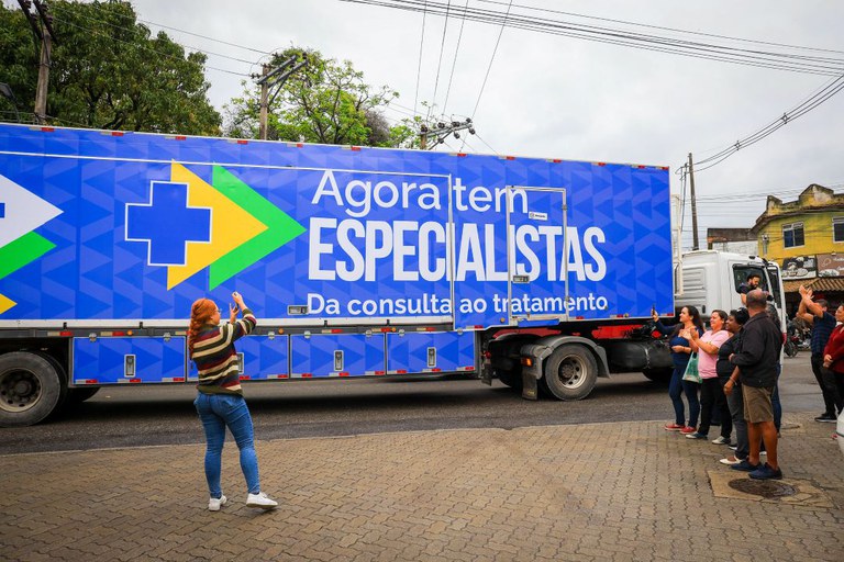 Saúde na Bahia: Inauguração de Três Carretas Aumenta Atendimento à População