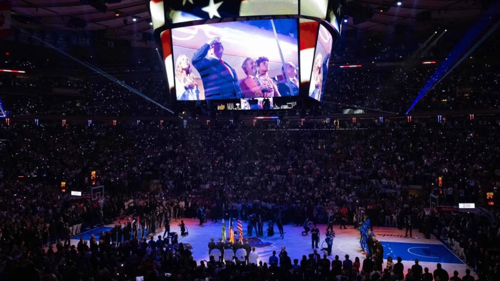Trump é Recebido com Vaias nas Finais da NBA em Nova York: Impacto e Reações
