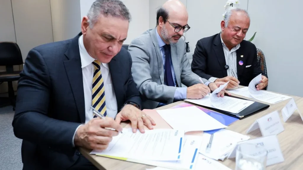 TCE-BA e TCM-BA fortalecem Movimento Bahia pela Educação com nova adesão estratégica