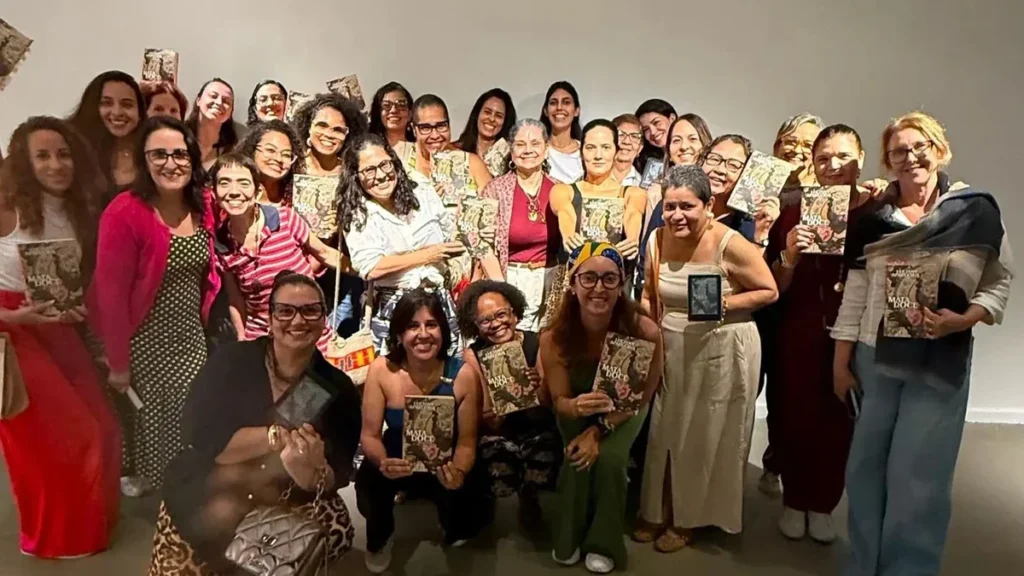 6 Clubes Femininos em Salvador para Encontros Criativos e Conexões Reais