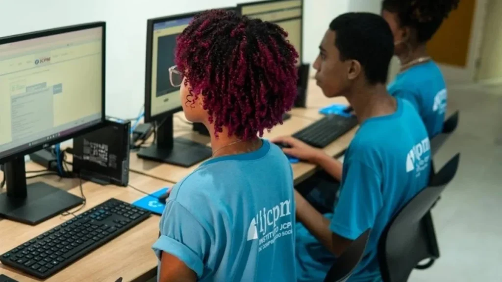Instituto João Carlos Paes Mendonça oferece 707 vagas gratuitas para cursos de qualificação em Salvador
