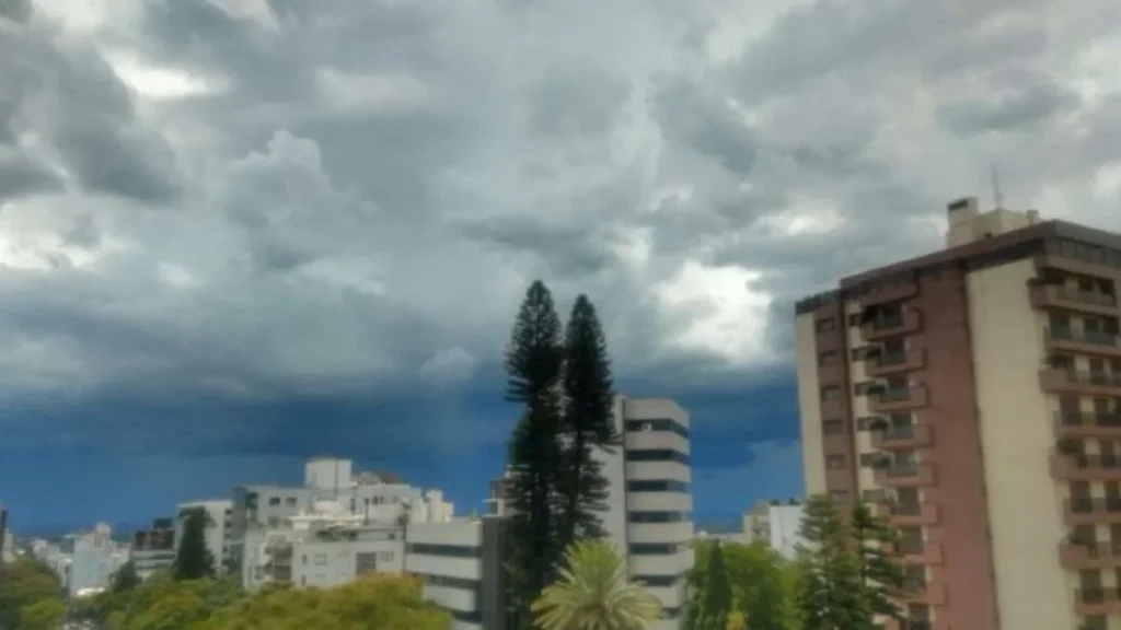 Chuva, Frio e Ciclone: Como Será o Clima em Julho na Região Sul e Bahia