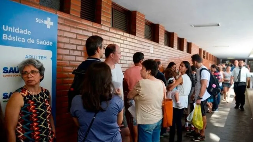 SUS em Foco: Estratégias para a Desprivatização e Fortalecimento da Saúde Pública
