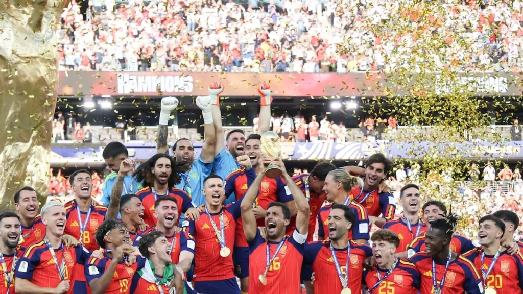 CazéTV e Globo iniciam disputa acirrada pelos direitos da Copa do Mundo de 2030 CazéTV e Globo iniciam disputa acirrada pelos direitos da Copa do Mundo de 2030