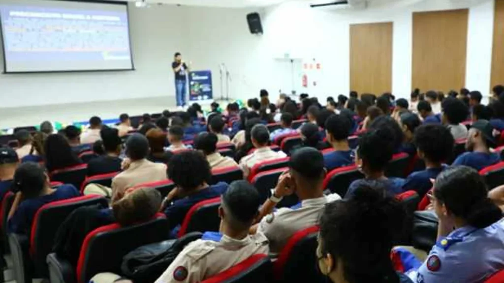 Programa da JA Bahia vai capacitar 130 jovens empreendedores em 2026