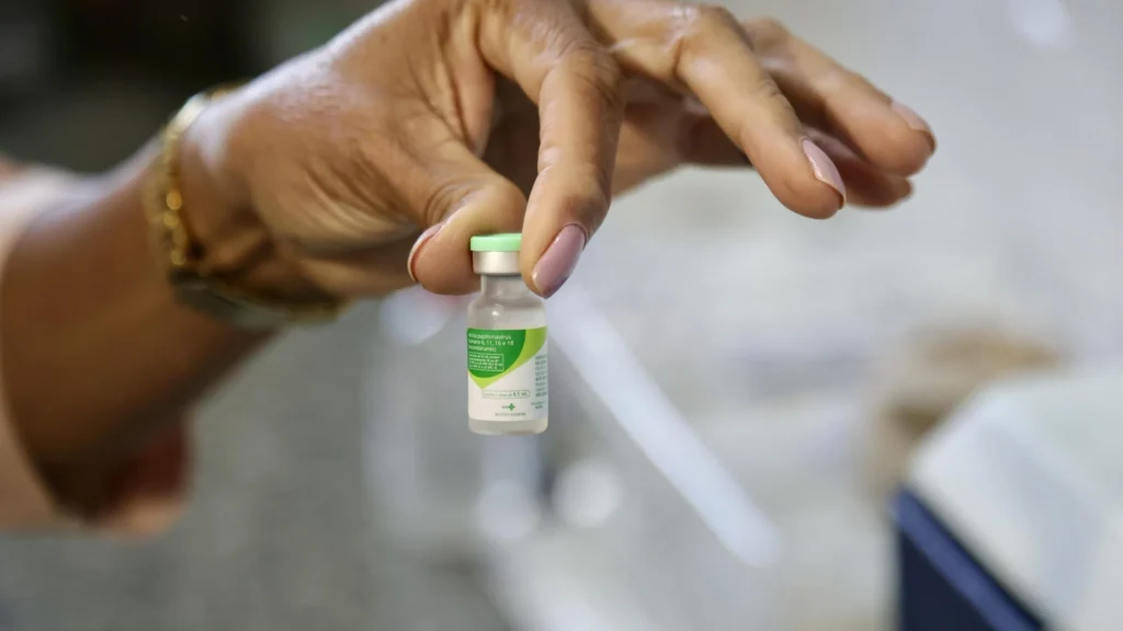 HPV: Jovens de Salvador têm até dezembro para garantir a vacinação gratuita
