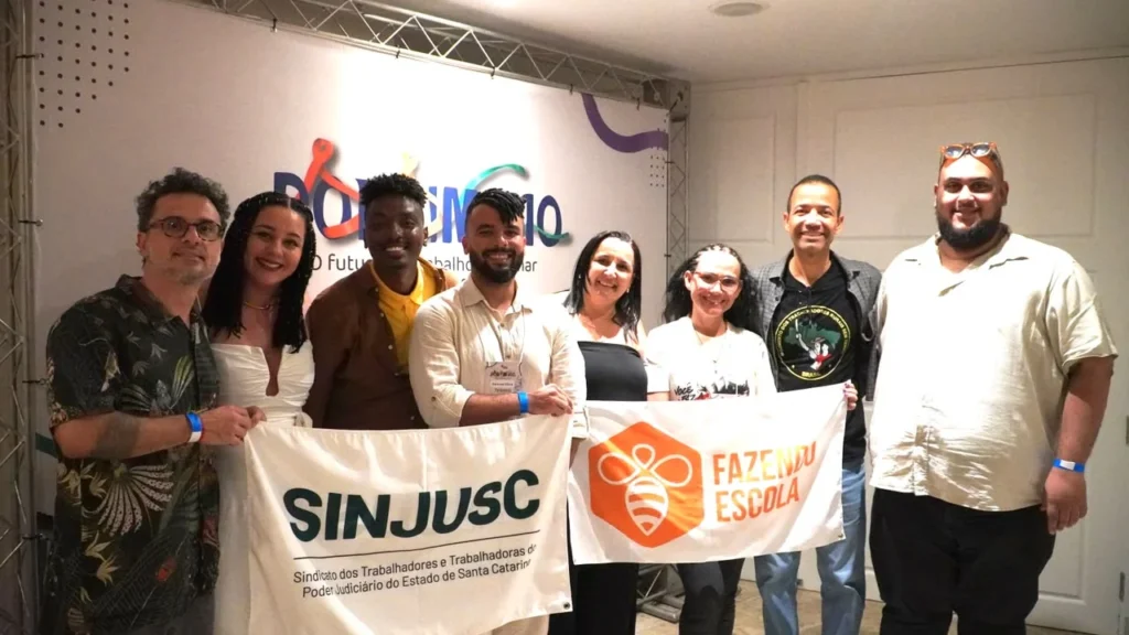 “Por um Fio” chega à Bahia e une debate sobre tecnologia e trabalho "Por um Fio" chega à Bahia e une debate sobre tecnologia e trabalho