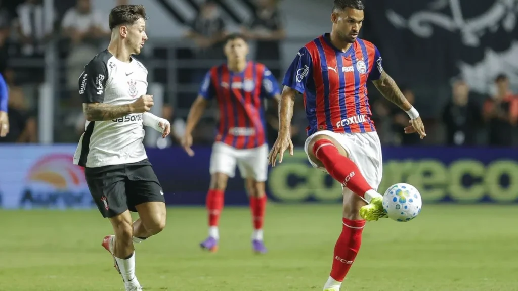 Bahia e Corinthians duelam em confronto direto pelo Brasileirão com vaga na Libertadores em jogo