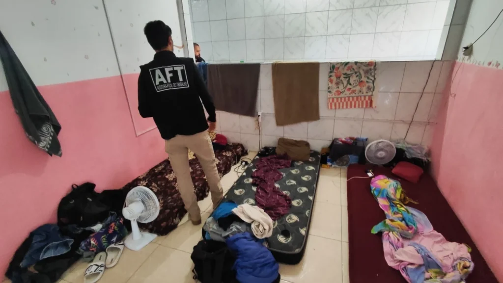 Condições precárias e resgate de trabalhadores em situação análoga à escravidão na Bahia Condições precárias e resgate de trabalhadores em situação análoga à escravidão na Bahia
