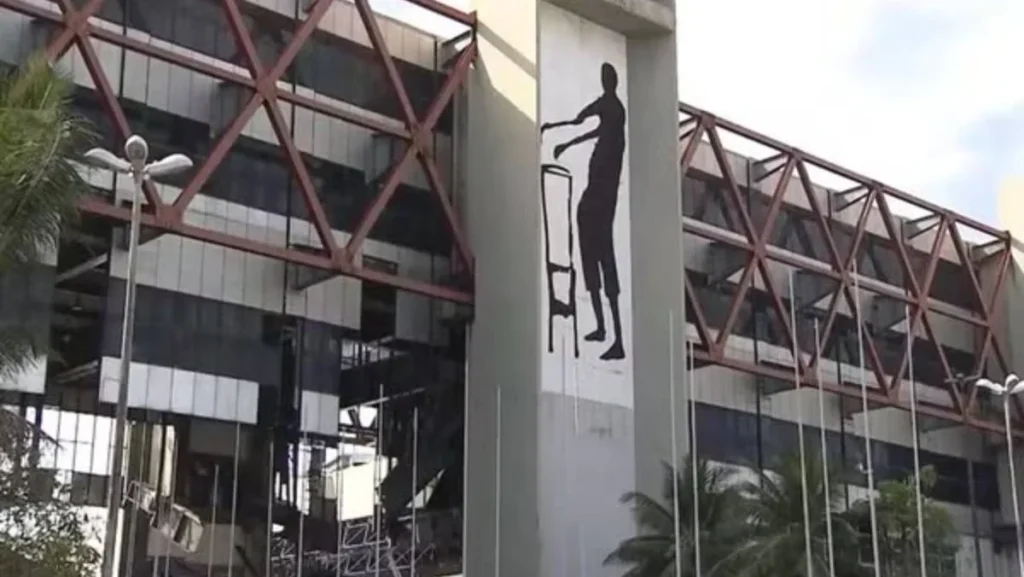 Antigo Centro de Convenções da Bahia é vendido por R$ 138,4 milhões em leilão Antigo Centro de Convenções da Bahia é vendido por R$ 138,4 milhões em leilão