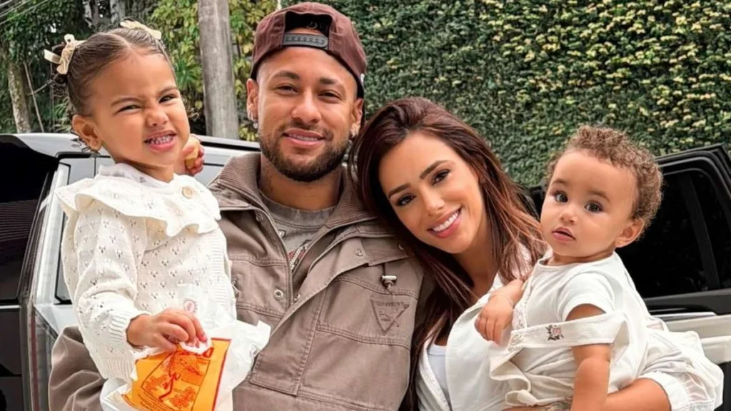 Neymar revela preocupação em ser pai de quatro meninas e faz pedido inesperado a Bruna Biancardi Neymar revela preocupação em ser pai de quatro meninas e faz pedido inesperado a Bruna Biancardi